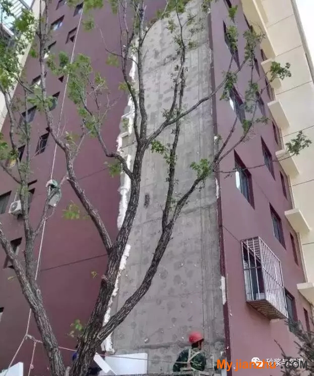 某新建樓盤不合格的粘結砂漿導致保溫層脫落