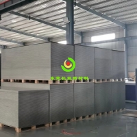 多種工程建筑模板的比較