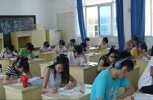 大學(xué)生想學(xué)好英語(yǔ)，一定要將這些英語(yǔ)學(xué)習(xí)APP收入囊中，太實(shí)用了